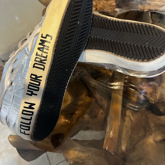 Golden Goose Sneakers - Picture 8 of 10